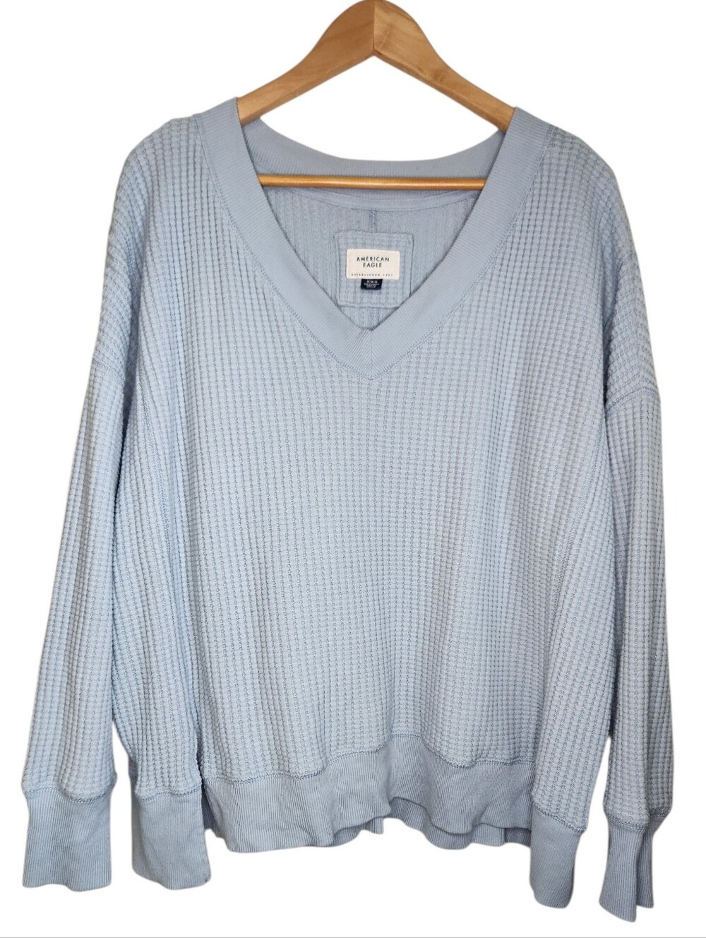 American Eagle Big Hug V-Neck Waffle Knit Sweater Light Blue Oversized Medium
